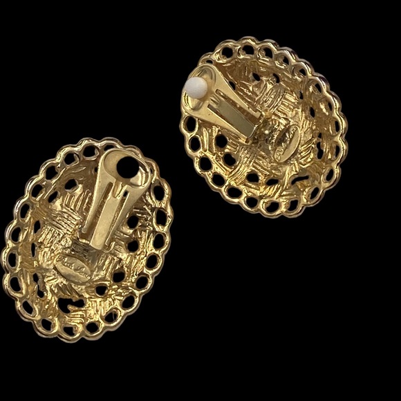 Vintage Park Lane Huge Black Lucite Clip Earrings - Picture 5 of 6